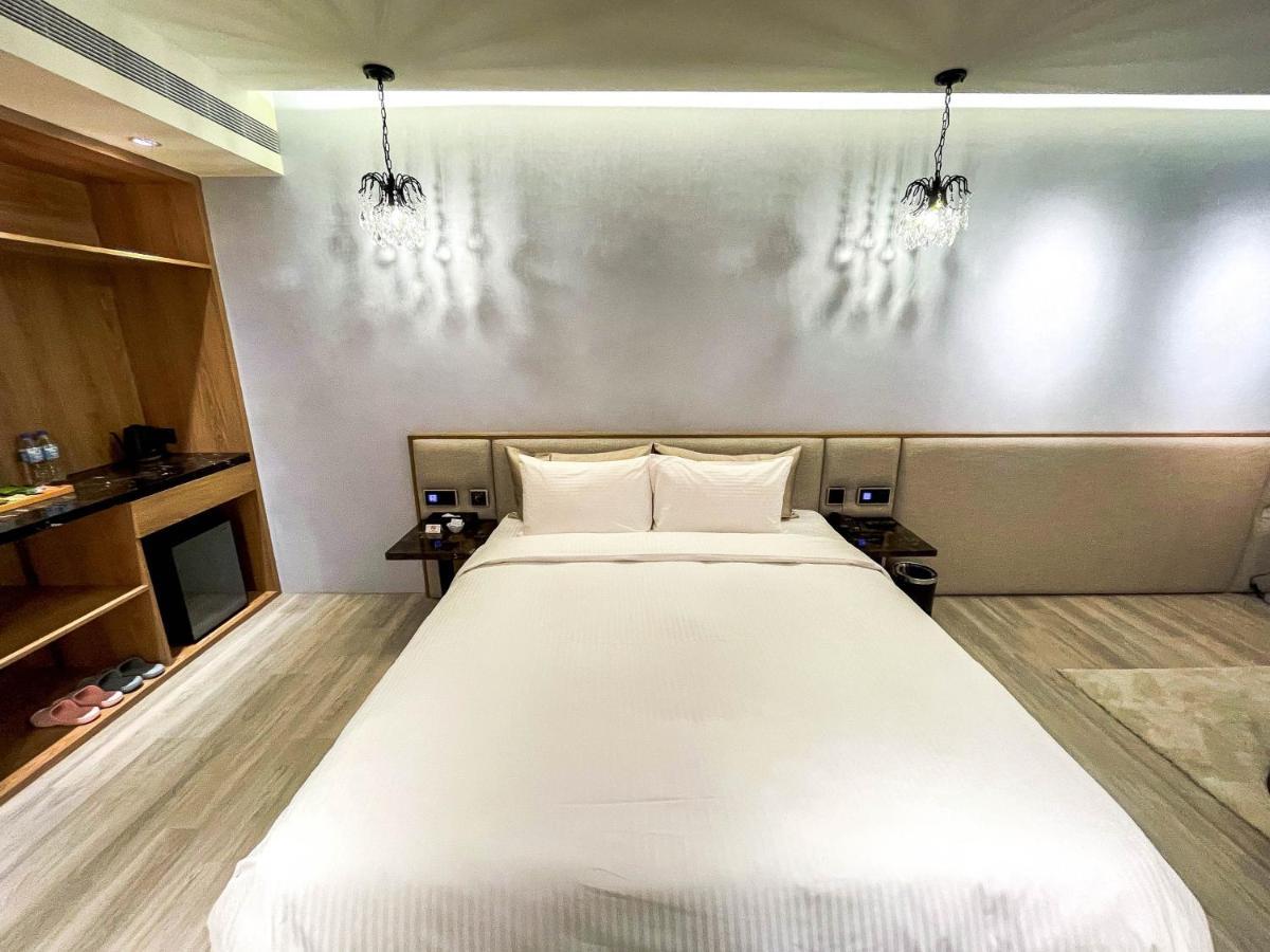 تايتشونغ Fifth Avenue Motel المظهر الخارجي الصورة