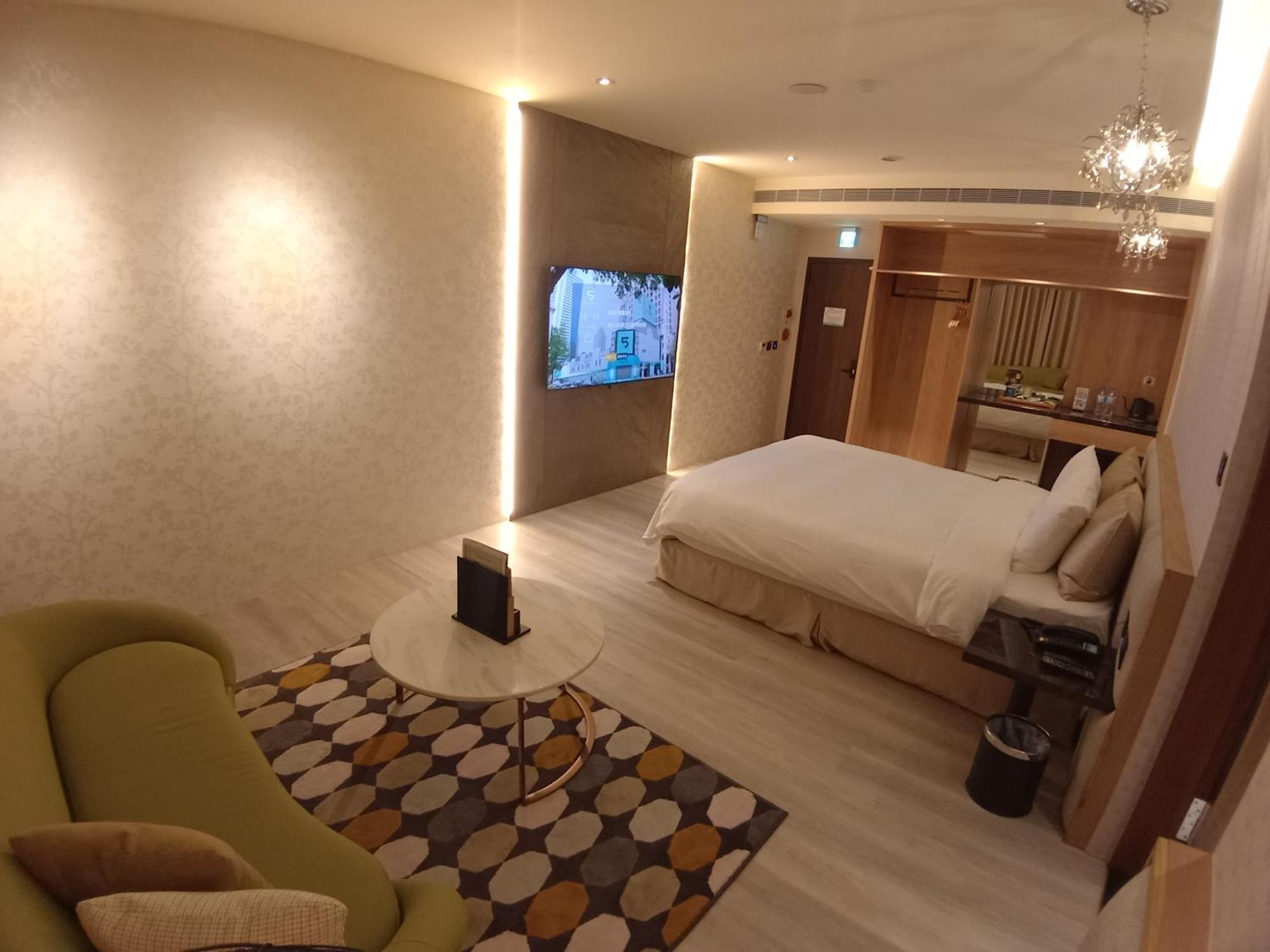 تايتشونغ Fifth Avenue Motel المظهر الخارجي الصورة